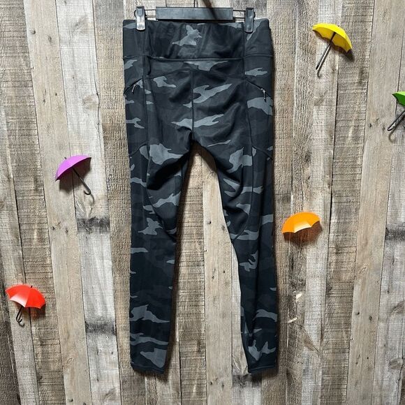 Athleta Contender Camo Leggings 7/8 - Picture 9 of 12
